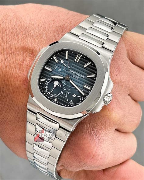 patek philippe 5712/1a-001|patek philippe 5712 1a nautilus.